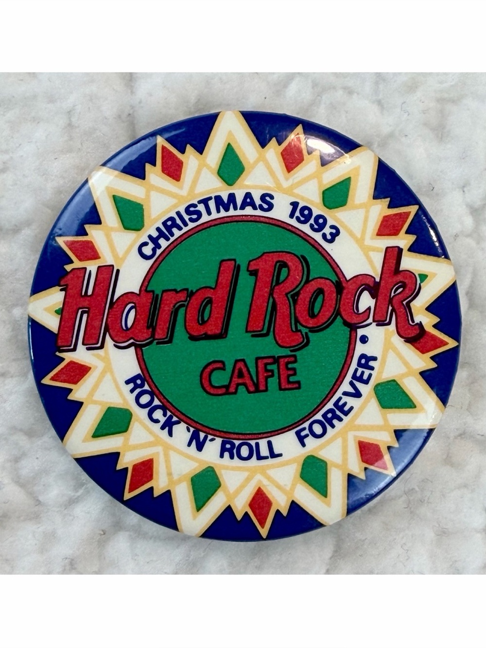 (VTG) HARD ROCK CAFE • 1993 Christmas Rock ’N’ Roll Forever Collectible Pin, OS